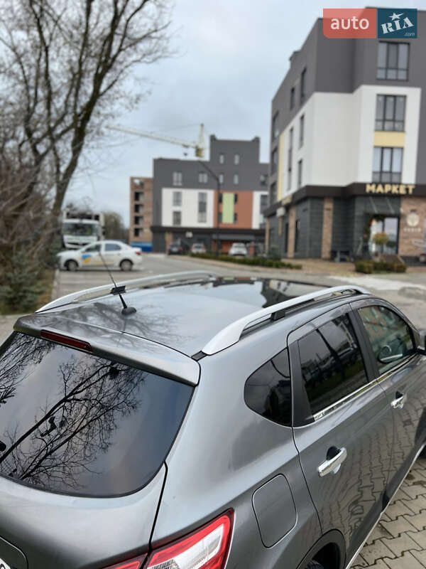 Внедорожник / Кроссовер Nissan Qashqai 2010 в Луцке