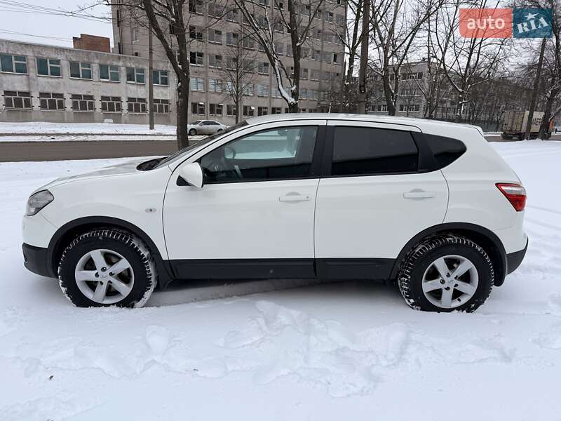 Внедорожник / Кроссовер Nissan Qashqai 2012 в Днепре