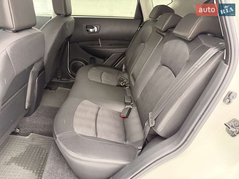 Внедорожник / Кроссовер Nissan Qashqai 2012 в Днепре