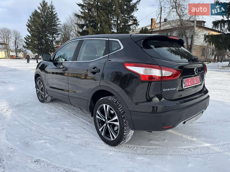Внедорожник / Кроссовер Nissan Qashqai 2014 в Новоархангельске