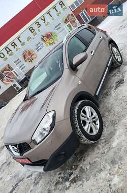 Внедорожник / Кроссовер Nissan Qashqai 2012 в Гайсине