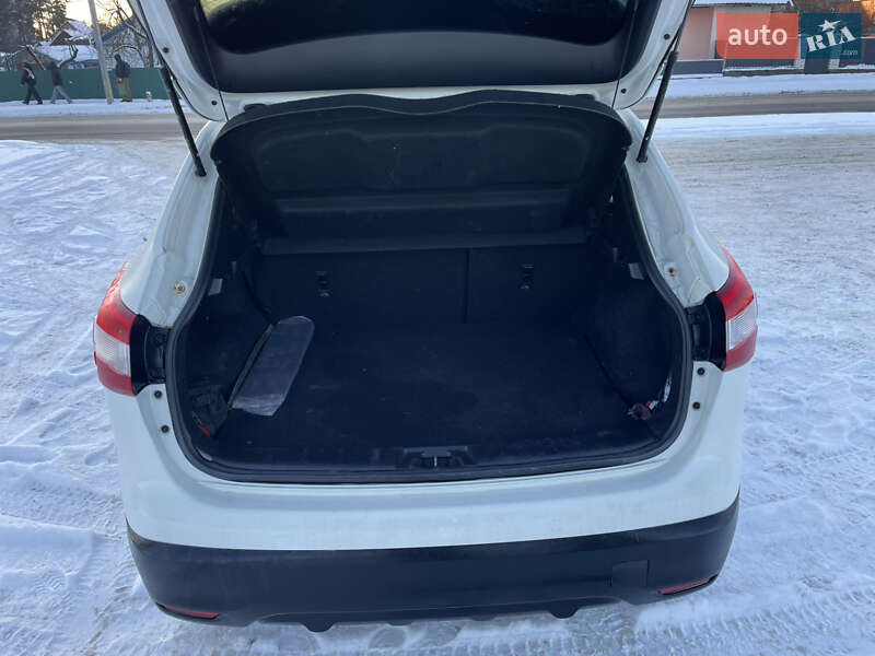 Внедорожник / Кроссовер Nissan Qashqai 2017 в Киеве