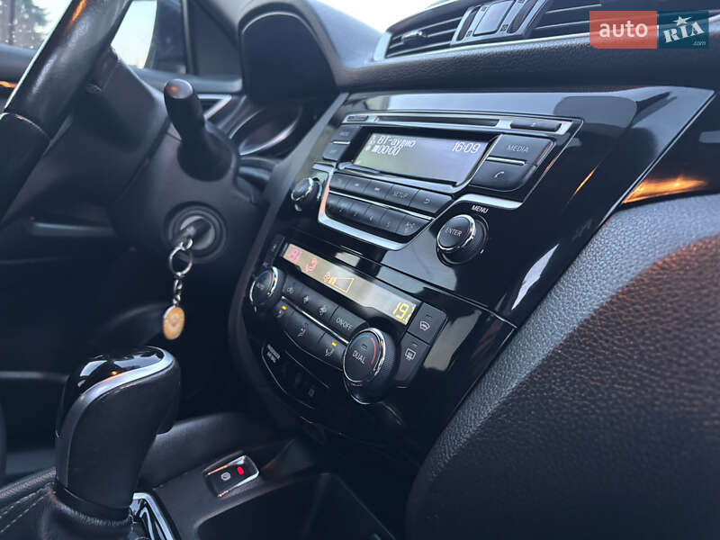 Внедорожник / Кроссовер Nissan Qashqai 2020 в Львове