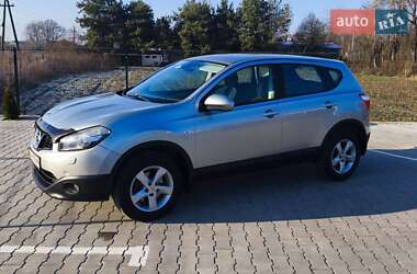 Позашляховик / Кросовер Nissan Qashqai 2012 в Виноградові