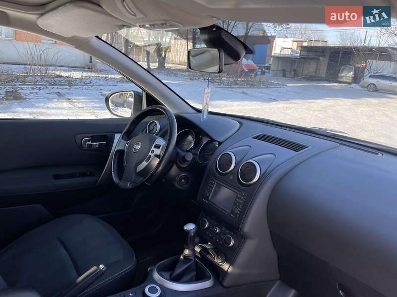 Позашляховик / Кросовер Nissan Qashqai 2011 в Рівному