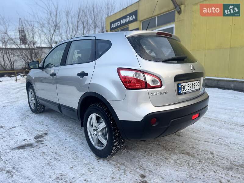 Внедорожник / Кроссовер Nissan Qashqai 2011 в Львове