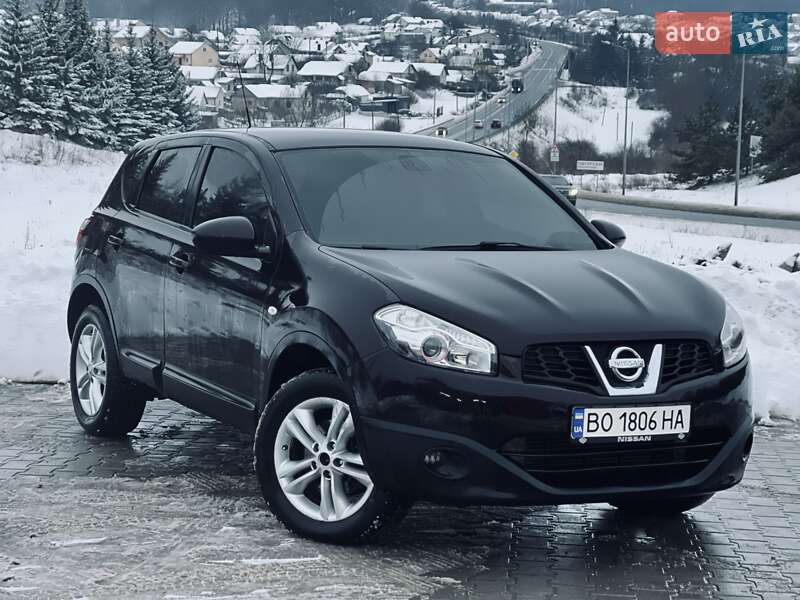 Внедорожник / Кроссовер Nissan Qashqai 2011 в Тернополе