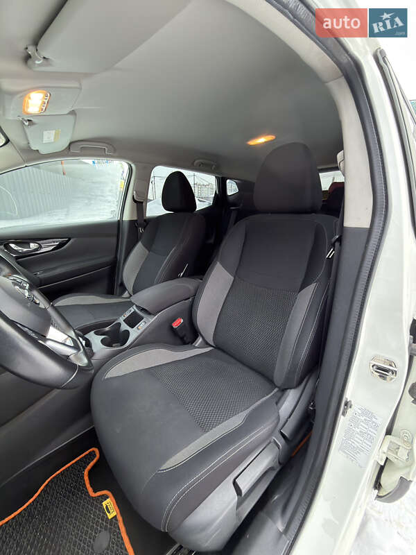 Внедорожник / Кроссовер Nissan Qashqai 2020 в Ивано-Франковске