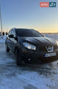 Позашляховик / Кросовер Nissan Qashqai 2011 в Городку