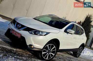 Внедорожник / Кроссовер Nissan Qashqai 2015 в Ивано-Франковске