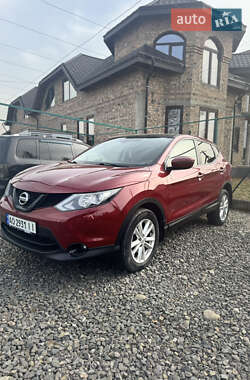 Позашляховик / Кросовер Nissan Qashqai 2015 в Нижній Апші