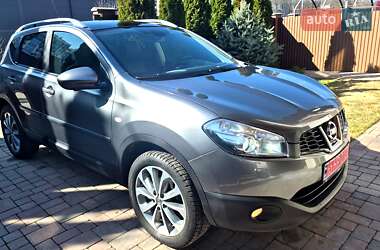 Позашляховик / Кросовер Nissan Qashqai 2013 в Рівному