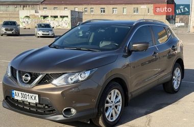 Внедорожник / Кроссовер Nissan Qashqai 2015 в Харькове