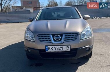 Позашляховик / Кросовер Nissan Qashqai 2009 в Рівному