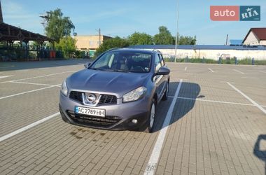 Позашляховик / Кросовер Nissan Qashqai 2010 в Нововолинську