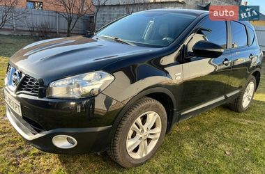 Внедорожник / Кроссовер Nissan Qashqai 2010 в Львове