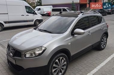 Внедорожник / Кроссовер Nissan Qashqai 2010 в Збараже