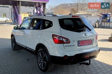 Позашляховик / Кросовер Nissan Qashqai 2011 в Чернівцях
