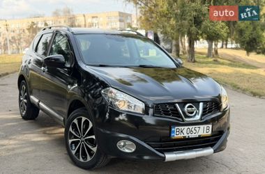Позашляховик / Кросовер Nissan Qashqai 2011 в Рівному