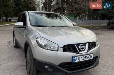 Внедорожник / Кроссовер Nissan Qashqai 2013 в Валках