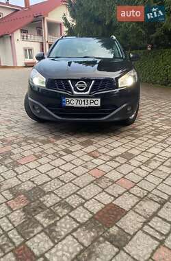 Позашляховик / Кросовер Nissan Qashqai 2010 в Стрию