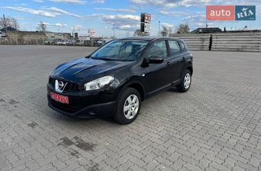 Внедорожник / Кроссовер Nissan Qashqai 2010 в Сарнах
