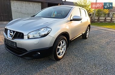 Внедорожник / Кроссовер Nissan Qashqai 2010 в Млинове