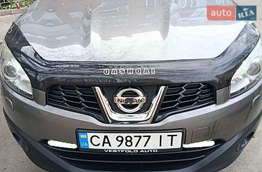 Позашляховик / Кросовер Nissan Qashqai 2011 в Умані