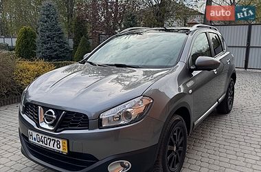 Внедорожник / Кроссовер Nissan Qashqai 2012 в Тараще