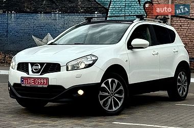 Позашляховик / Кросовер Nissan Qashqai 2010 в Луцьку