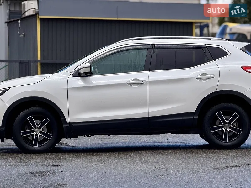 Nissan Qashqai 2017 VIN SJNFDAJ11UZ057925 фото оголошення 2 з 62