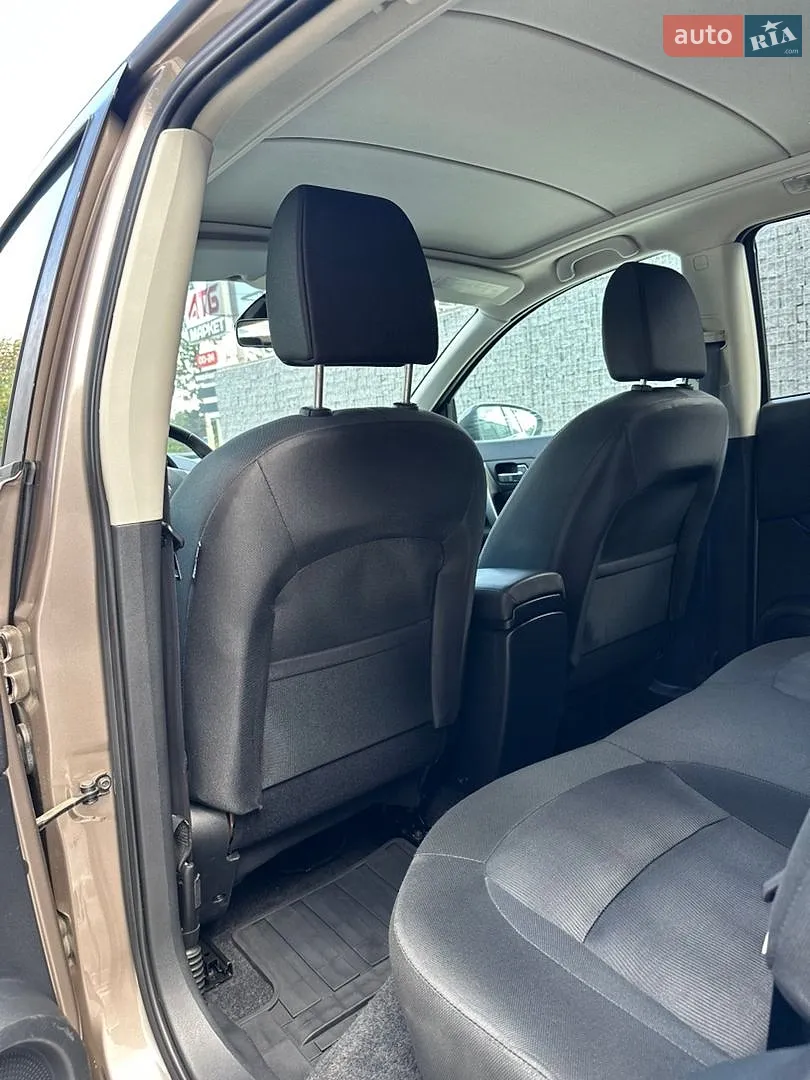 2011 Nissan Qashqai - мініатюра 58