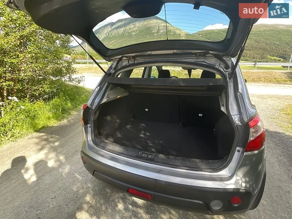 2011 Nissan Qashqai - мініатюра 2