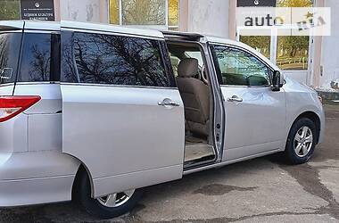 Минивэн Nissan Quest 2014 в Ровно