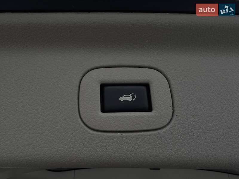 Минивэн Nissan Quest 2015 в Киеве фото 9 Минивэн Nissan Quest 2015 в Киеве