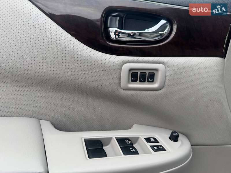 Минивэн Nissan Quest 2015 в Киеве фото 18 Минивэн Nissan Quest 2015 в Киеве