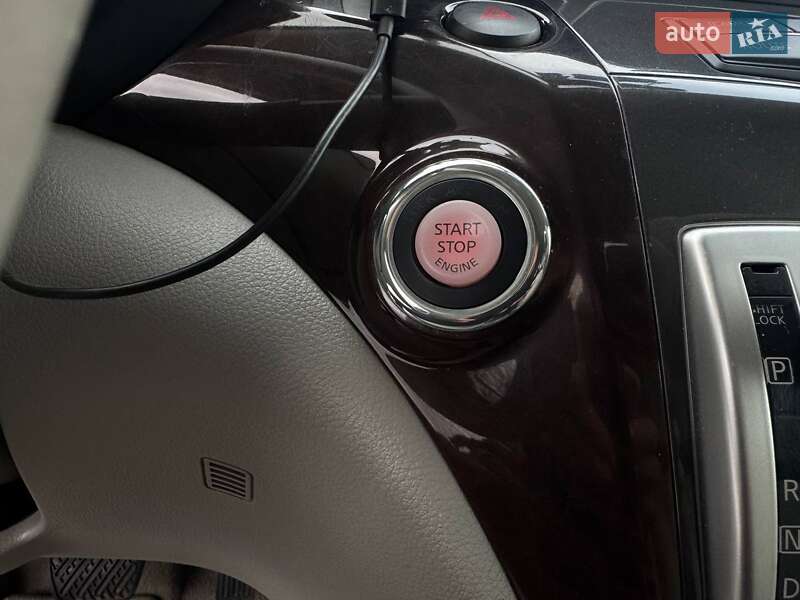Минивэн Nissan Quest 2015 в Киеве фото 24 Минивэн Nissan Quest 2015 в Киеве