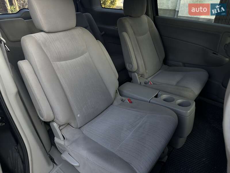 Минивэн Nissan Quest 2015 в Львове фото 32 Минивэн Nissan Quest 2015 в Львове