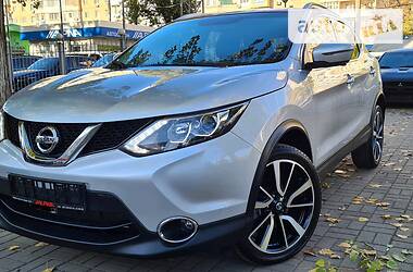 Позашляховик / Кросовер Nissan Rogue Sport 2017 в Одесі