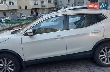 Внедорожник / Кроссовер Nissan Rogue Sport 2019 в Ивано-Франковске