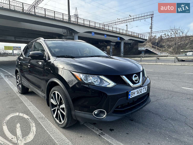 Внедорожник / Кроссовер Nissan Rogue Sport 2017 в Одессе фото 2 Внедорожник / Кроссовер Nissan Rogue Sport 2017 в Одессе
