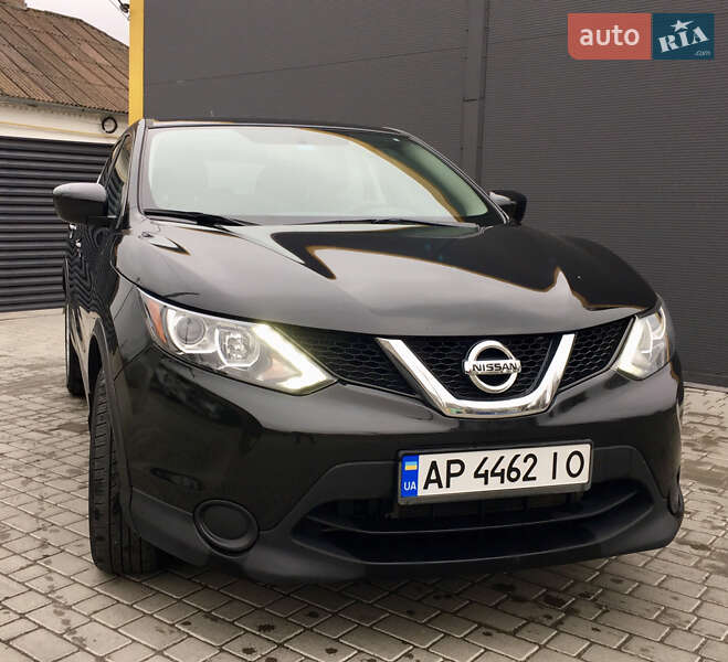 Внедорожник / Кроссовер Nissan Rogue Sport 2017 в Днепре
