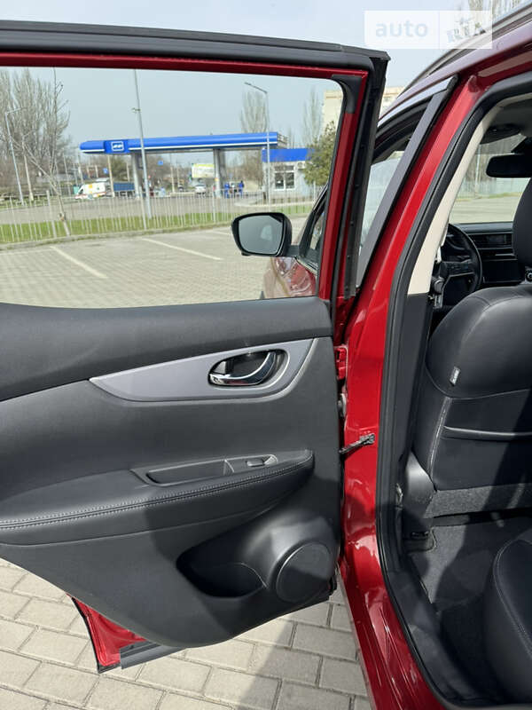 Внедорожник / Кроссовер Nissan Rogue Sport 2019 в Николаеве