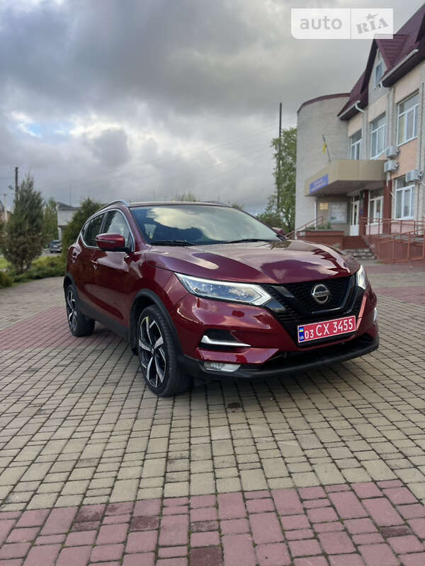 Внедорожник / Кроссовер Nissan Rogue Sport 2020 в Луцке