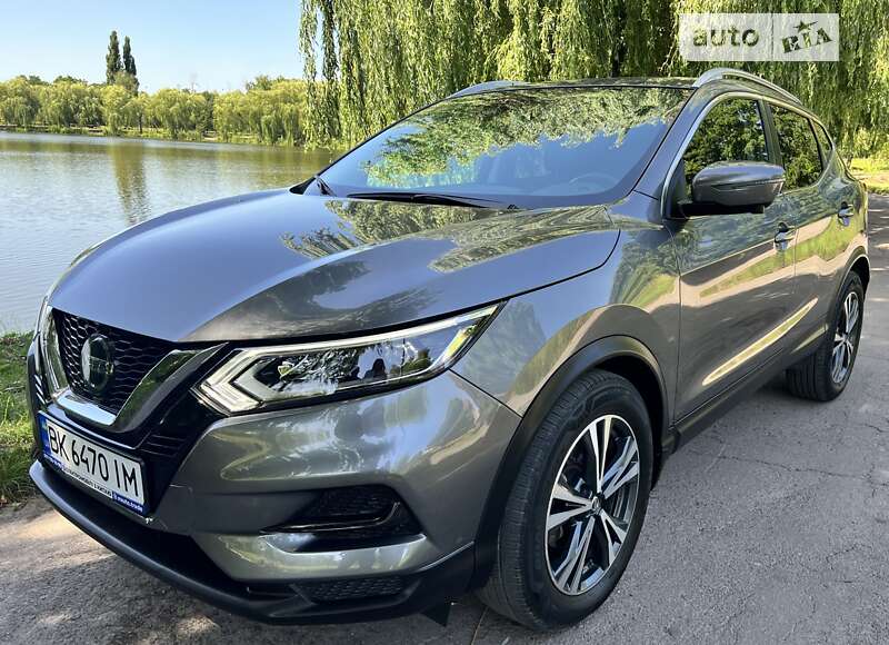 Внедорожник / Кроссовер Nissan Rogue Sport 2020 в Ровно