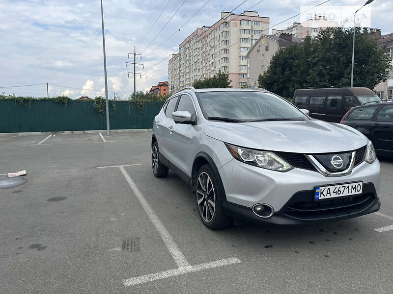 Внедорожник / Кроссовер Nissan Rogue Sport 2018 в Киеве