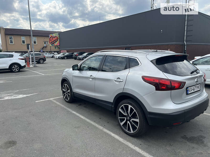 Внедорожник / Кроссовер Nissan Rogue Sport 2018 в Киеве