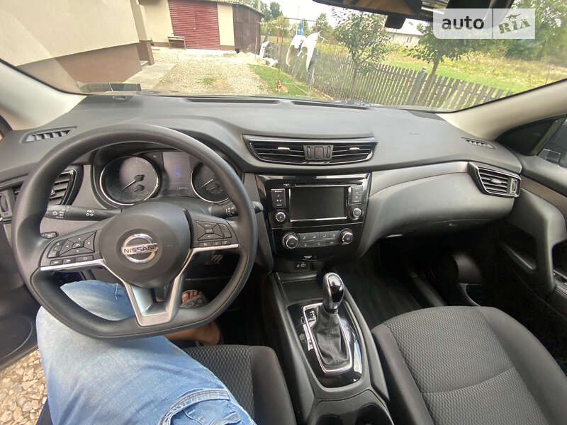 Внедорожник / Кроссовер Nissan Rogue Sport 2020 в Ивано-Франковске