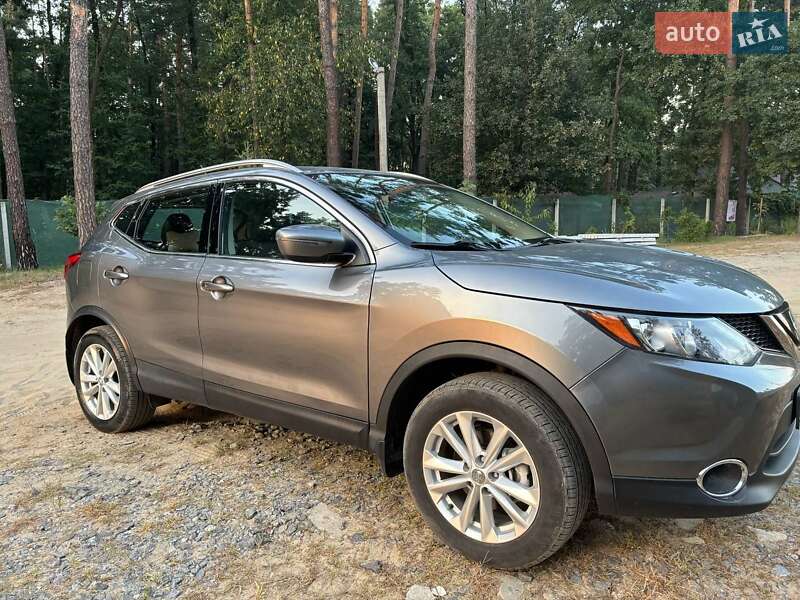 Внедорожник / Кроссовер Nissan Rogue Sport 2018 в Львове