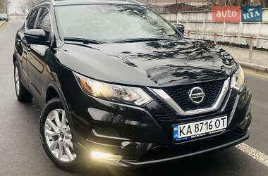 Позашляховик / Кросовер Nissan Rogue Sport 2021 в Києві